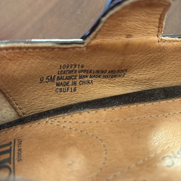 SOFFT Miranda Mary Jane Patent Leather High Heel Pump Dress Shoes 9.5M - Picture 3 of 7